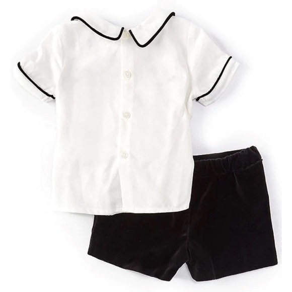 Edgehill Collection Baby Boys 3-24 Months Short Sleeve Smocked Shirt & Short Set - Picture 2 of 9